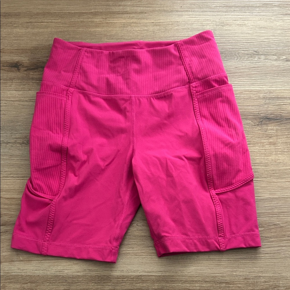 Mondetta Women's Fuchsia Bike Shorts